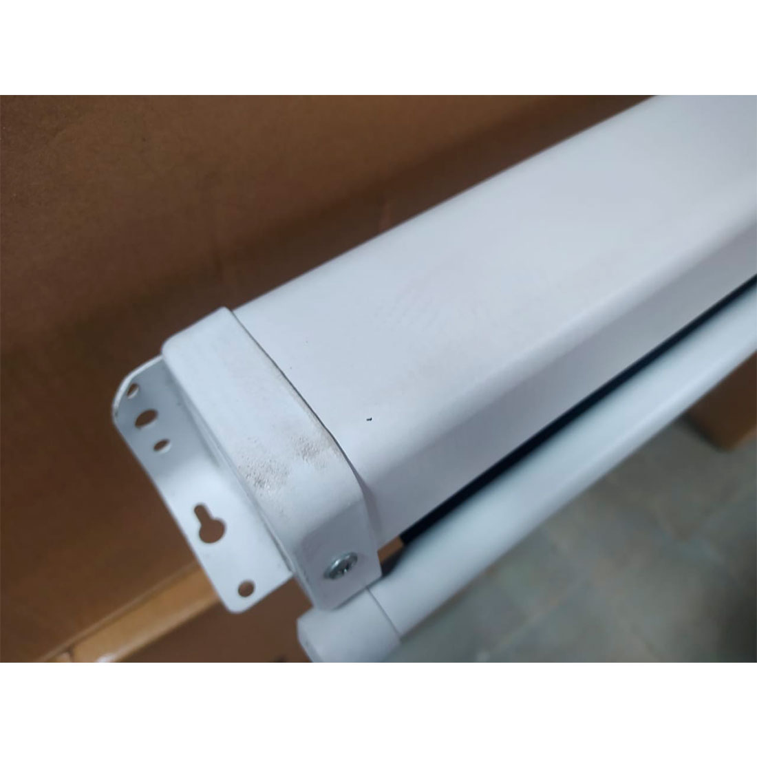 26875y_1.jpg Экран Deluxe DLS-M244W (96"х96"), Ø - 136", Раб. поверхность 236х236 см., 1:1