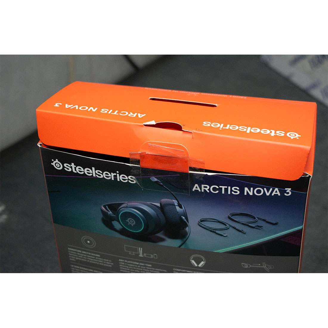 42946y_1.jpg Гарнитура Steelseries Arctis Nova 3
