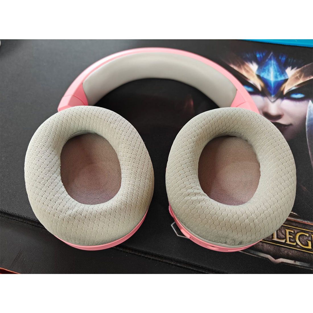 44464y_1.jpg Гарнитура Razer Barracuda X 2022 - Quartz Pink