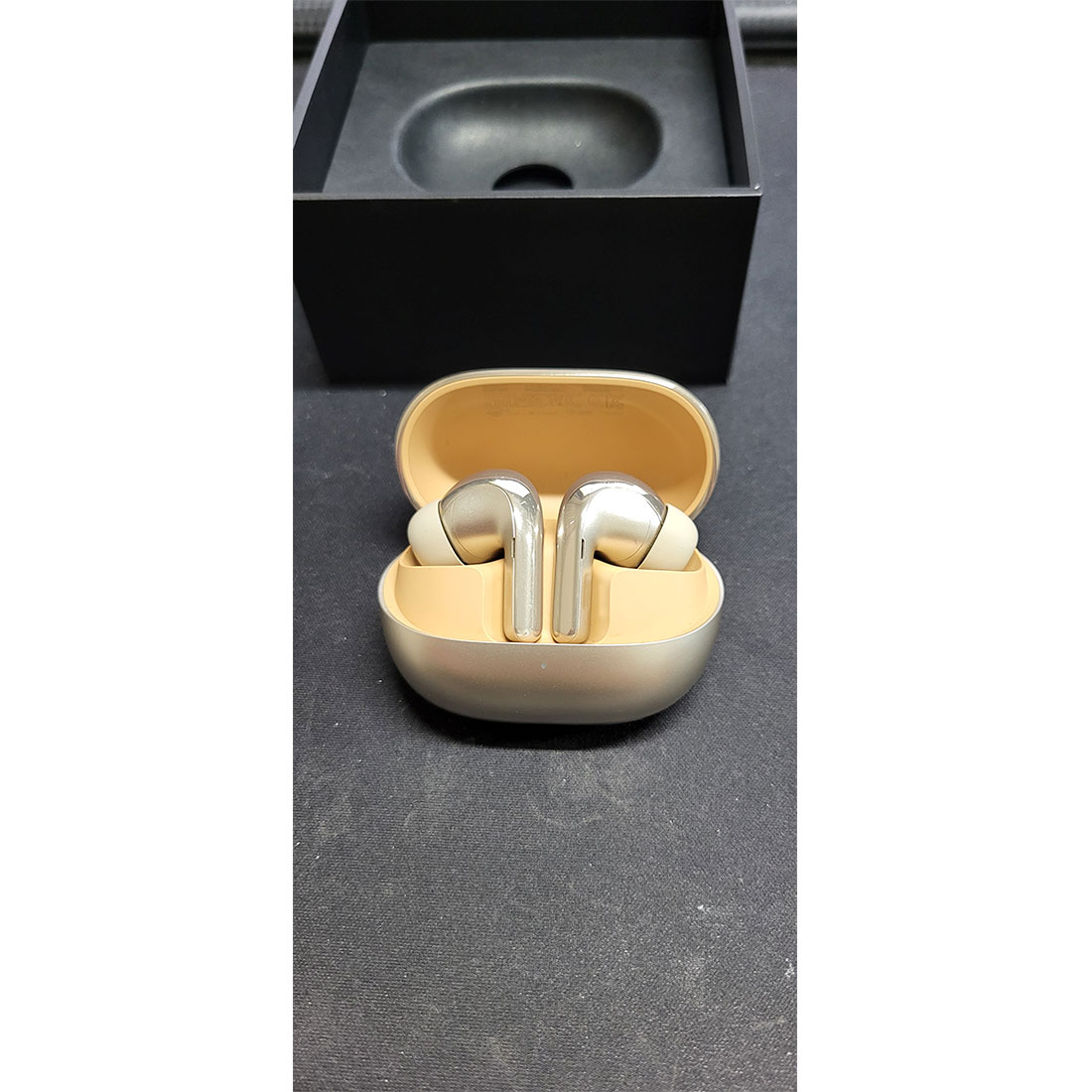 Наушники Xiaomi Buds 4 Pro Золотистый