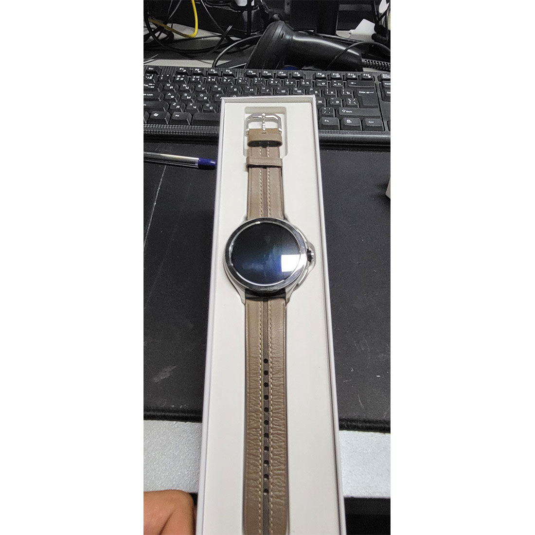 55821y_1.jpg Смарт часы Xiaomi Watch 2 Pro-Bluetooth Silver Case with Brown Leather Strap