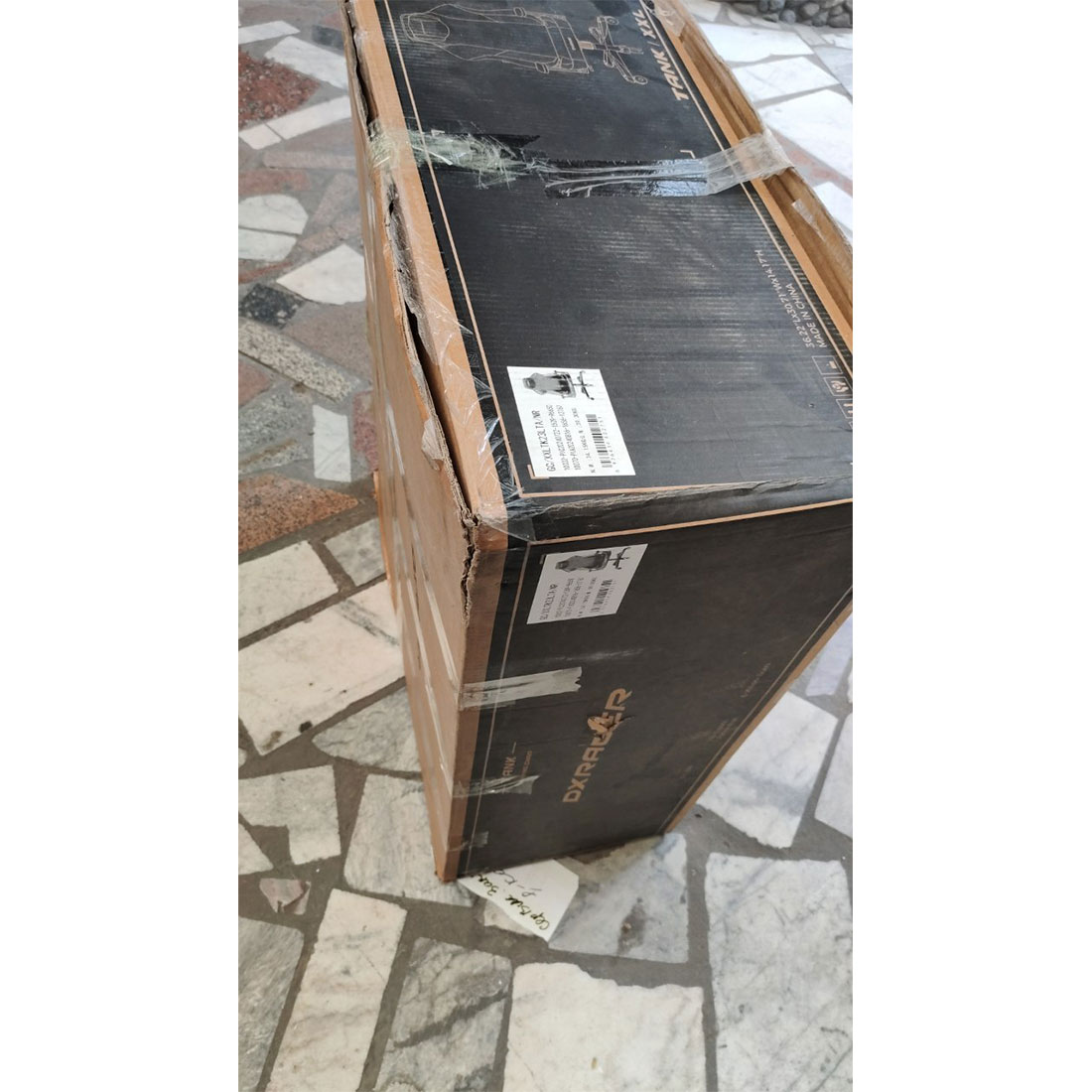 65825y_1.jpg Игровое компьютерное кресло DX Racer Tank GC/XXLTK23LTA/NR