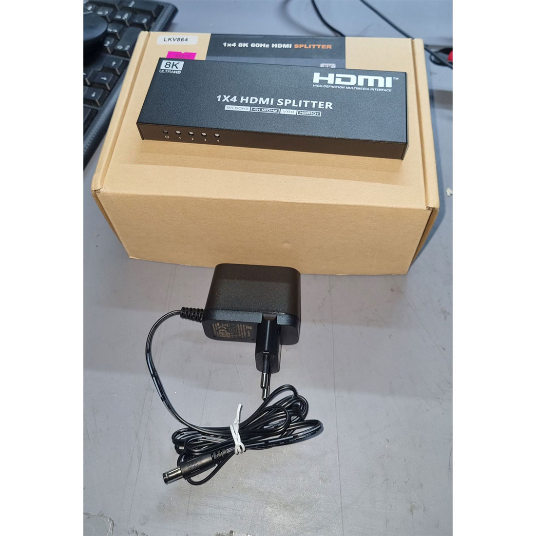 72035y_1.jpg Сплиттер Lenkeng LKV864 (8K@60Hz, 1x4 )